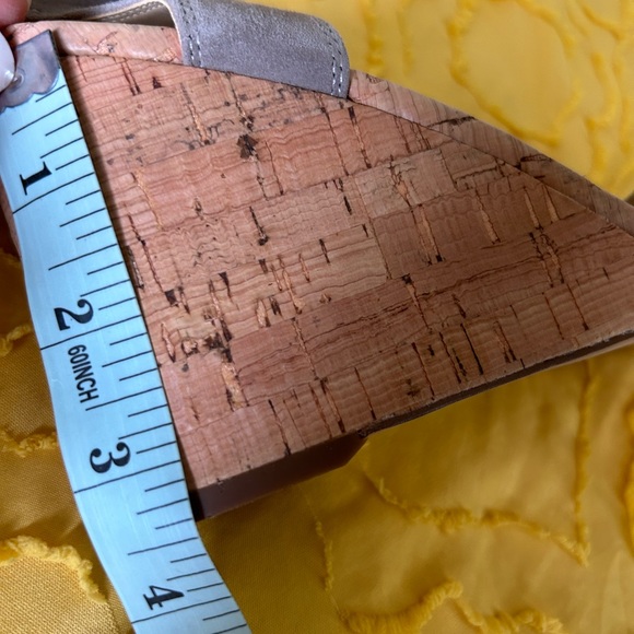 Sandals - Picture 6 of 7